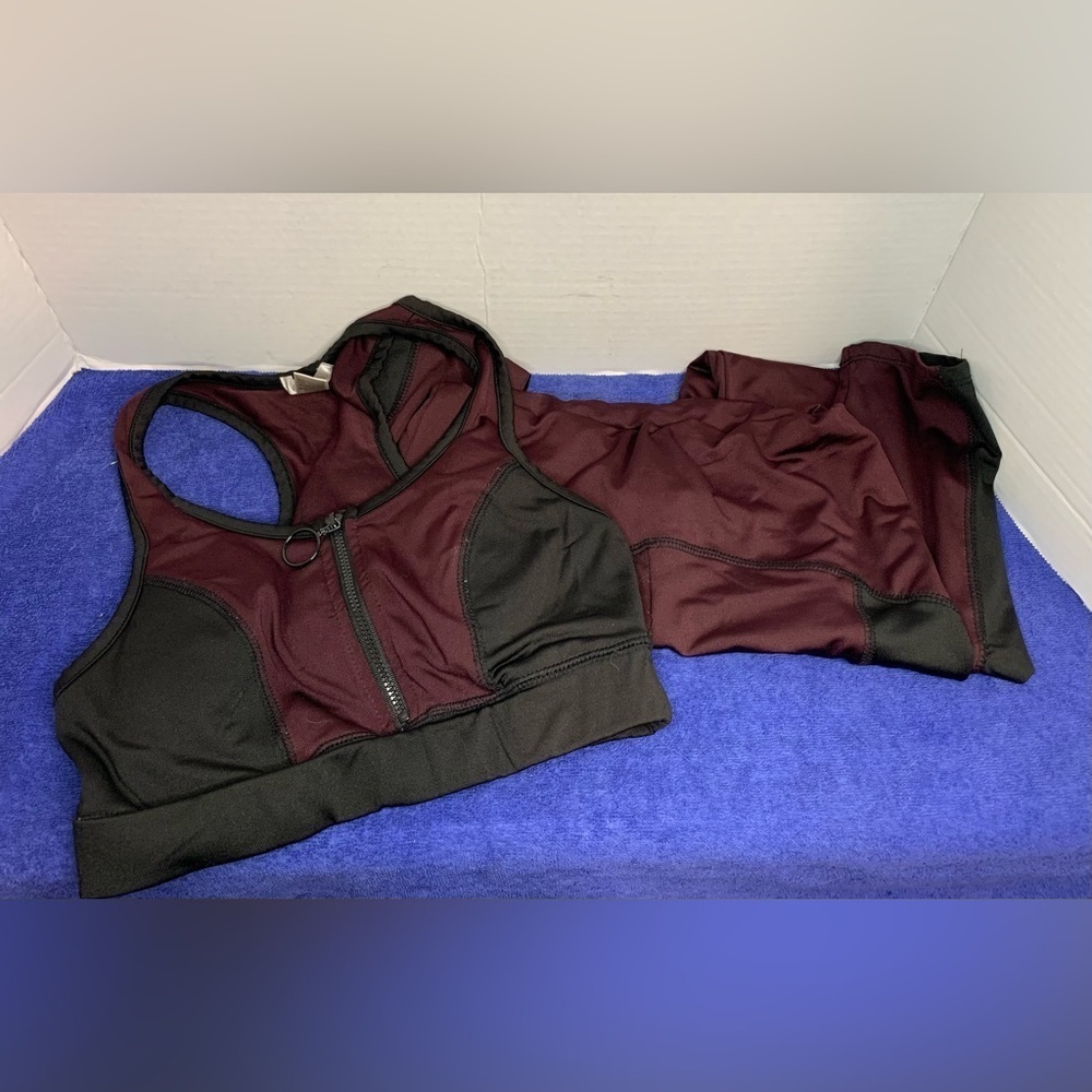 Bozzolo Two Piece Burgundy & Black Work Out Outfit Zip-Up Tank Top w/ Leggings S